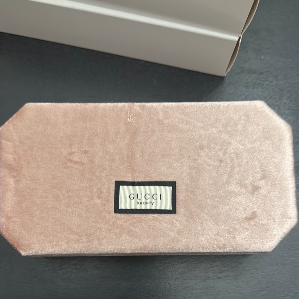Gucci Pink Watch Accessory with Luxurious Velvet Interior